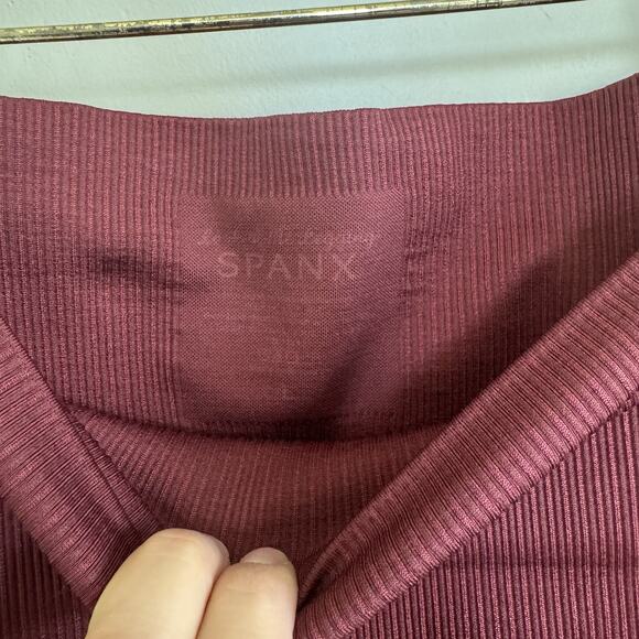 Spanx Look at Me Now Leggings Sz L Maroon Ribbed Red High Rise Waisted Burgundy - Picture 5 of 9